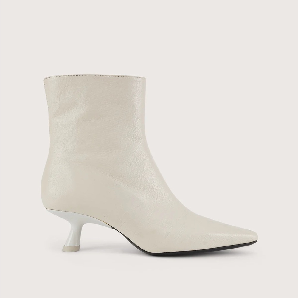 Simon Miller Women’s Kuki Boot in Macadamia Cream Bootie Ankle Kitten Heel 7